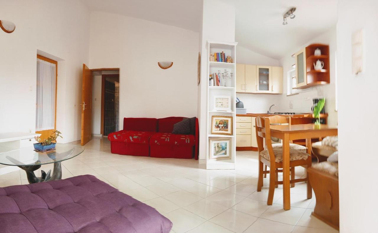 Apartamento Nikolina Ražanac